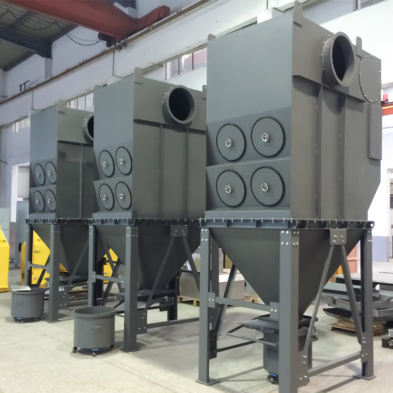 Cartridge dust collector